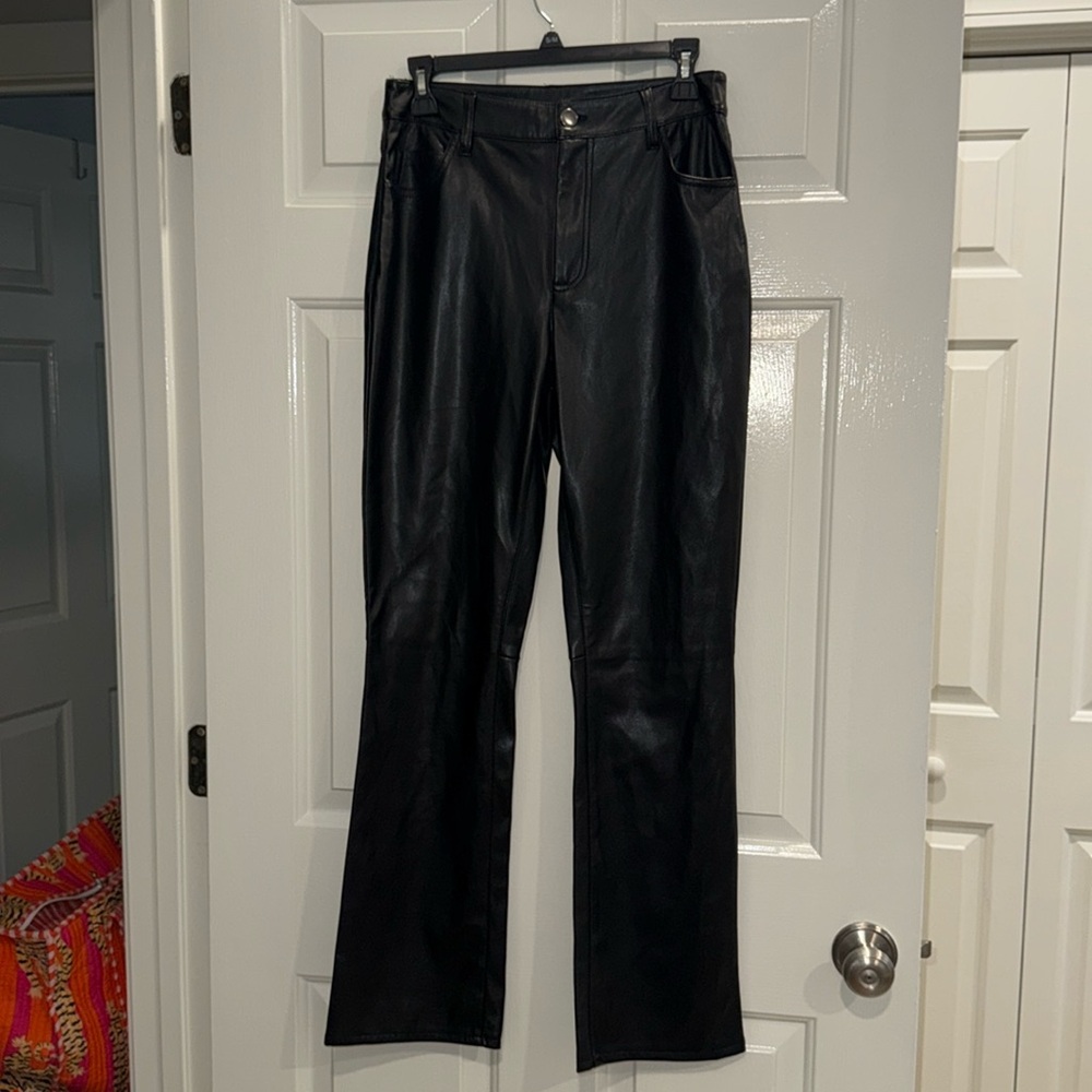 Versona Black Leather Pants